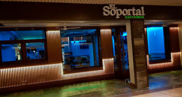 Gastrobar El Soportal food