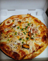 Pizzeria Italia food