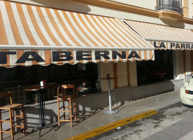 Taberna La Parrala outside