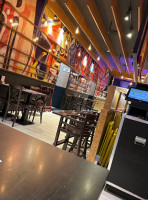 Foster’s Hollywood Sambil Outlet food