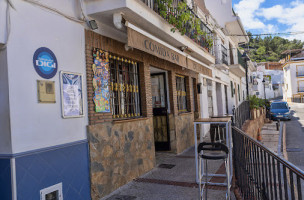 Comidas De La Ronda outside