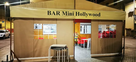 Mini Hollywood inside