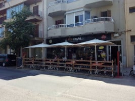 Taverna Es Poal outside