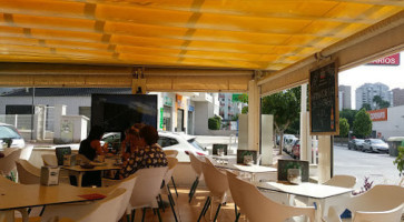 Cafeteria Olayo inside