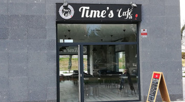 Time's Cafe Co inside