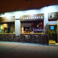 Cerveceria La Mar food