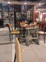 Burger King Puerta De Toledo inside