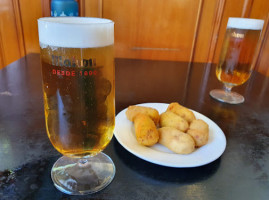 Los Alces food