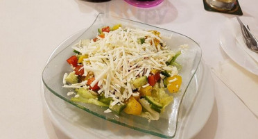 U Dvou Medvídků food