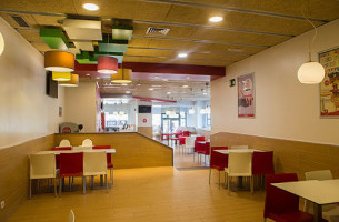 Telepizza Garcia Barbon inside