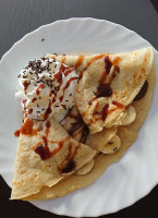 Pop's Gofres Y Crepes food