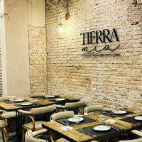 Tierra Mia food