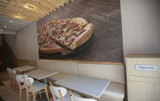 Telepizza Sant Vicenc inside