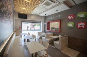 Telepizza Sant Vicenc inside