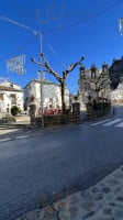 Grazalema Plaza outside