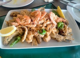 Sacay Beach Club food