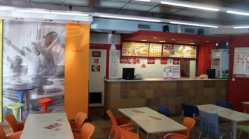 Telepizza San Pablo inside