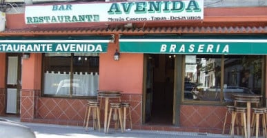 Avenida outside