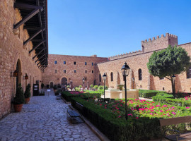 Parador De Siguenza Restaurante outside