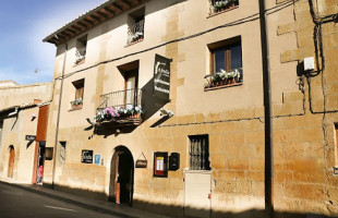 Abadia outside