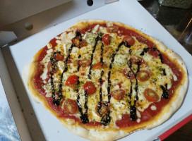 Metropizza food