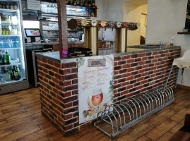 Klášterský Hostinec U Karlových Varů Dentro