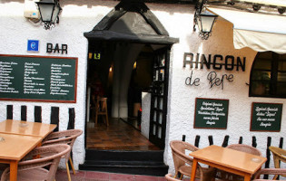 El Rincon De Pepe inside