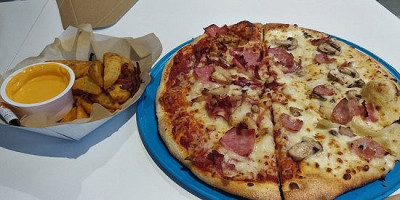 Domino's Pizza Av. Juan Xxiii food