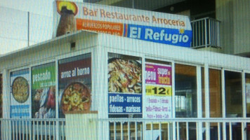 El Refugio food