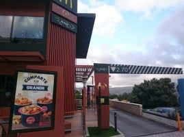 Mcdonald's Vigo Avenida outside