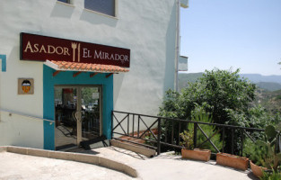 Asador El Mirador outside