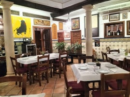 El Rincon De Las Beatillas food