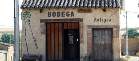 Bodega La Dama De Barro outside