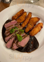 Radniční Restaurace A Pivotéka Dentro