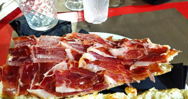 La Tapa Iberica food