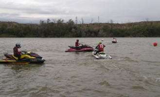 Club Nautico Escatron outside