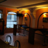 Cafe Pub Bridge Dentro