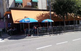 Café Avenida Alagón outside