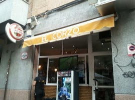 El Corzo outside