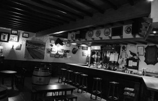 Mesón El Tropezón Dentro