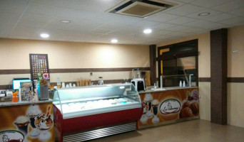 Gelateria Valencians inside