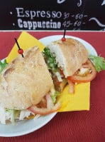 Las Arepas De La Yaya food