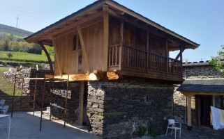 Albergue Miguelín Bar-restaurante outside