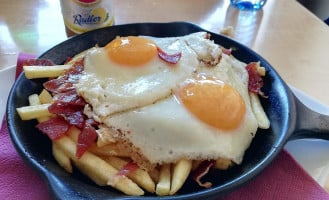 Bocatería-pizzería-burguer-raciones Alcázar. food