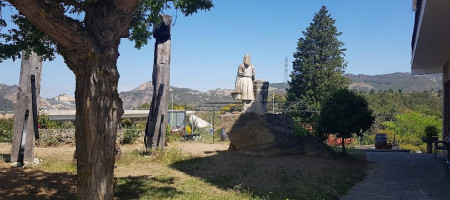 Portal De La Rioja outside