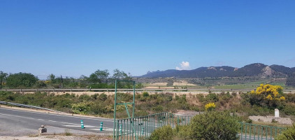 Portal De La Rioja outside