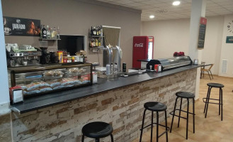 Café El Gimnasio inside