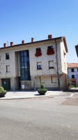Arruti outside
