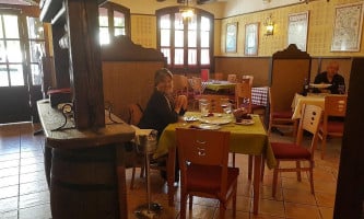 La Toscana inside