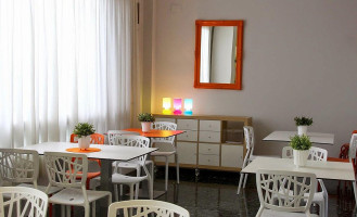 Victoria Arnedo inside